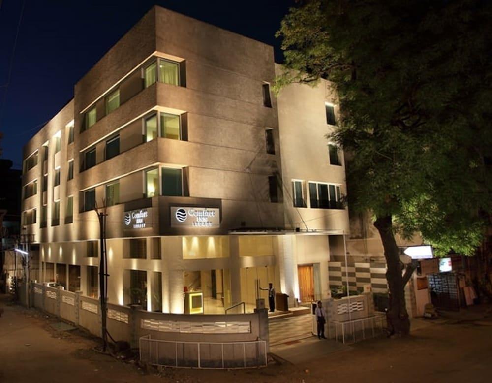 Comfort Inn Legacy Раджкот Екстер'єр фото
