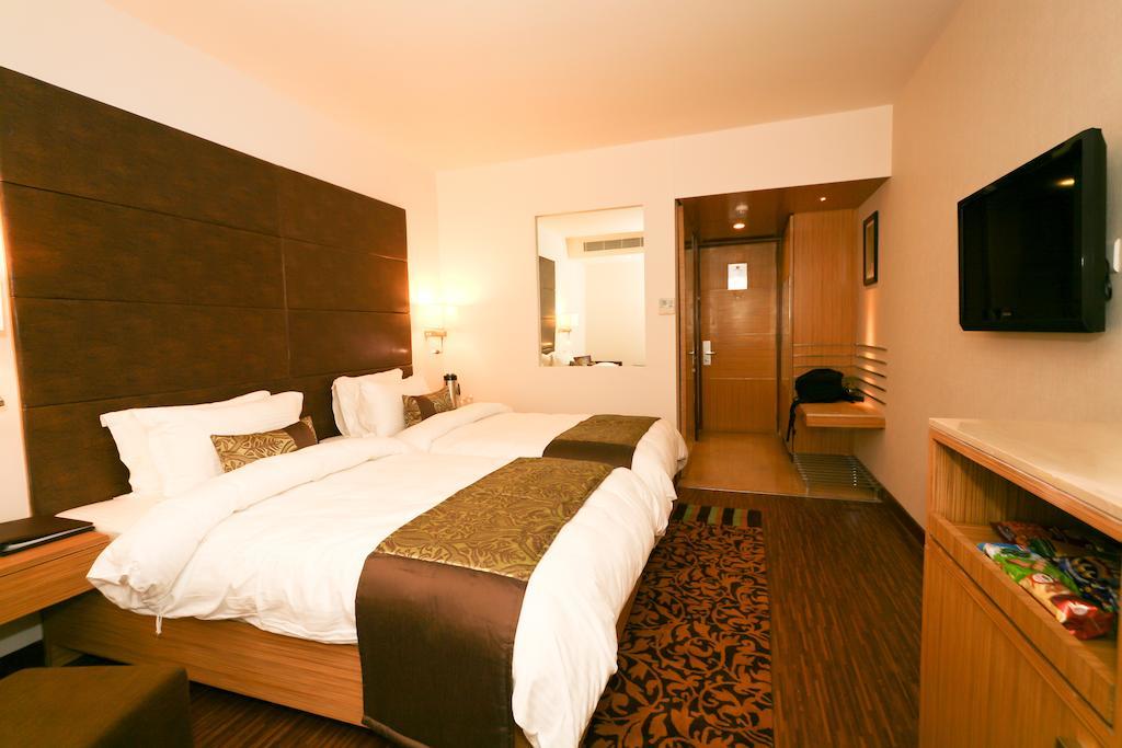 Comfort Inn Legacy Раджкот Екстер'єр фото